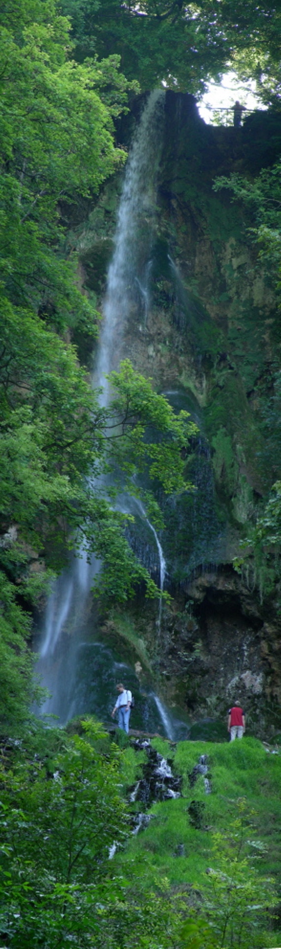 Großer Wasserfall